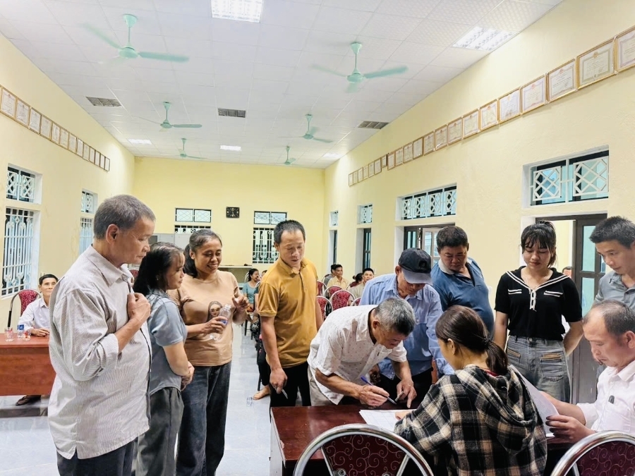 Xã biên giới Mường Lát có hơn 1.600 hộ dân được nhận quà Đảng, Nhà nước dịp Quốc khánh 2/9.(ảnh PV)