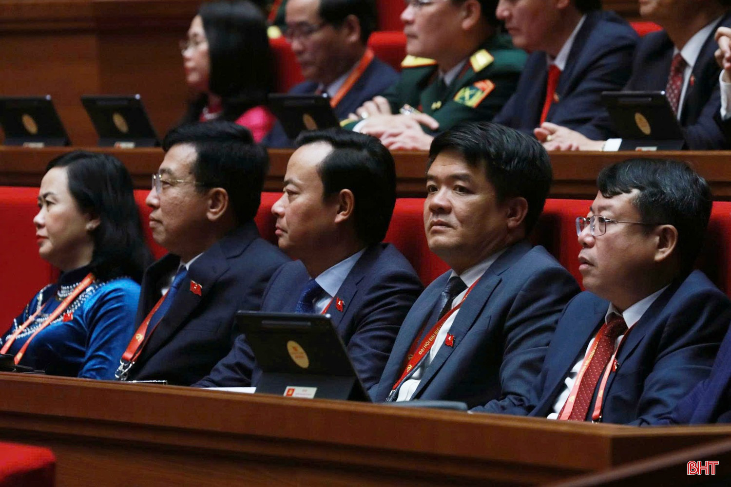 Các đại biểu đoàn Hà Tĩnh dự phiên bế mạc.